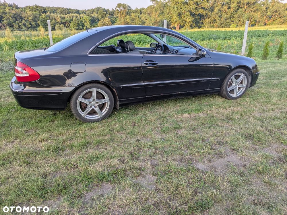 Mercedes-Benz CLK - 6