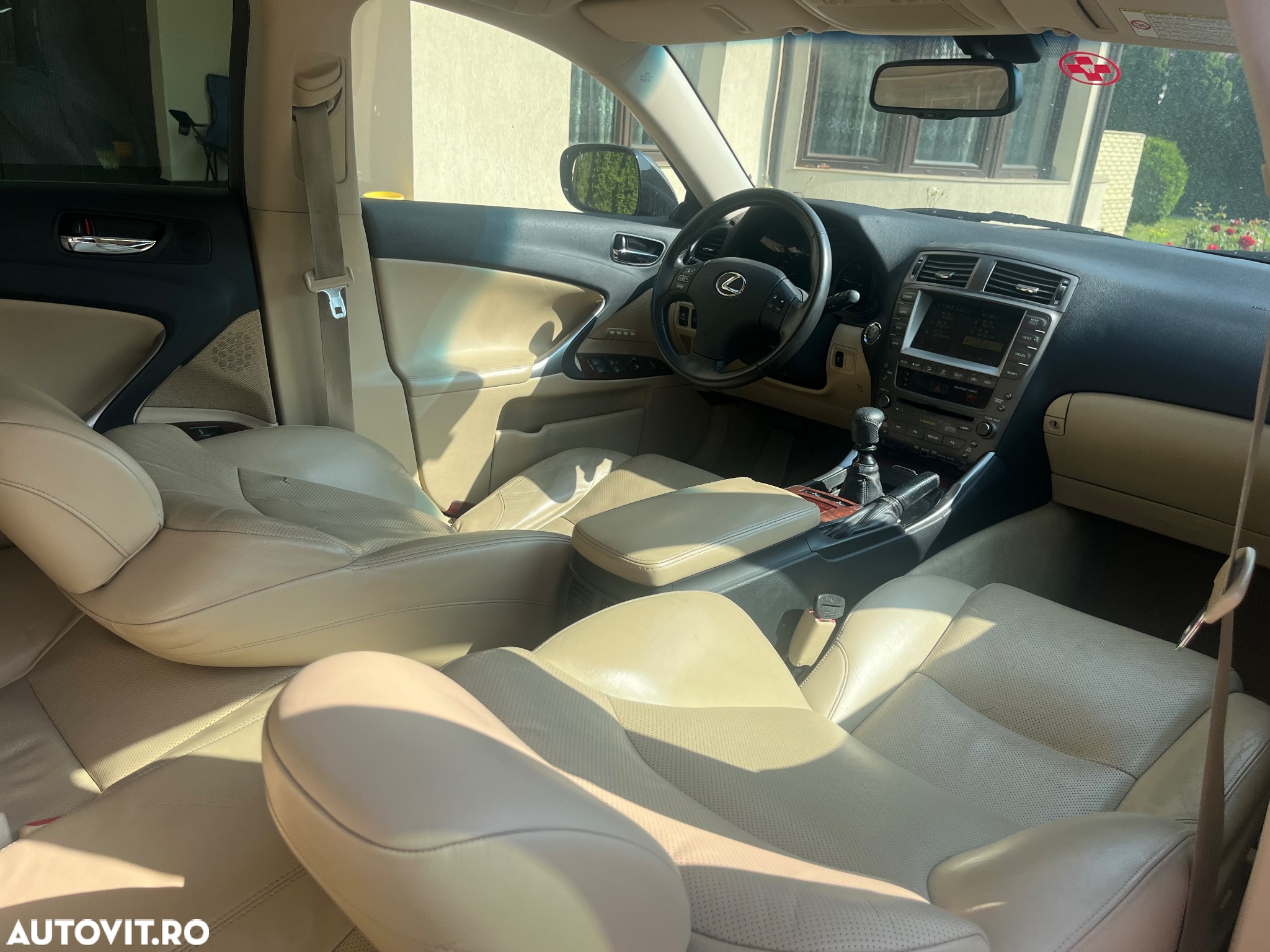 Lexus Seria IS 220d Luxury Line - 6