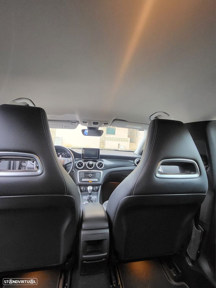 Mercedes-Benz CLA 200 (CDI) d Urban - 11