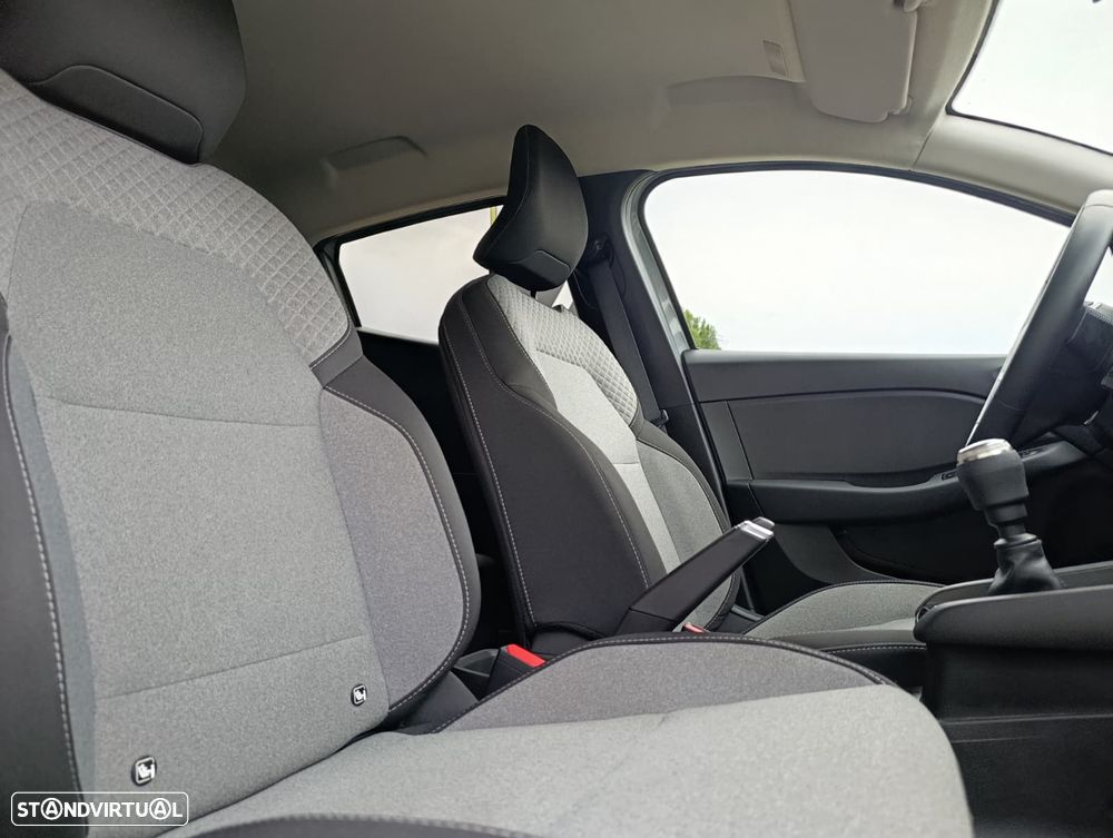 Renault Clio 1.0 TCe Evolution - 10