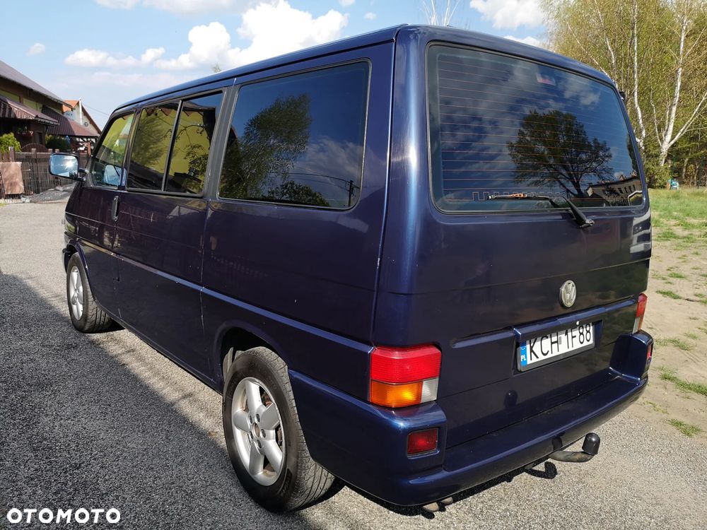 Volkswagen Caravelle - 5