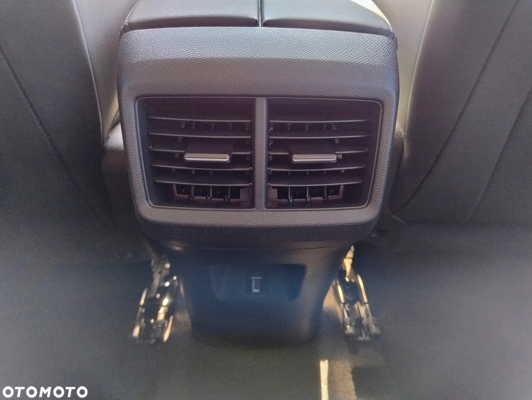 Citroën C5 Aircross 1.2 mHEV Max eDCT6 - 28