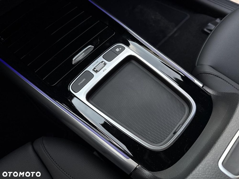 Mercedes-Benz EQA - 18