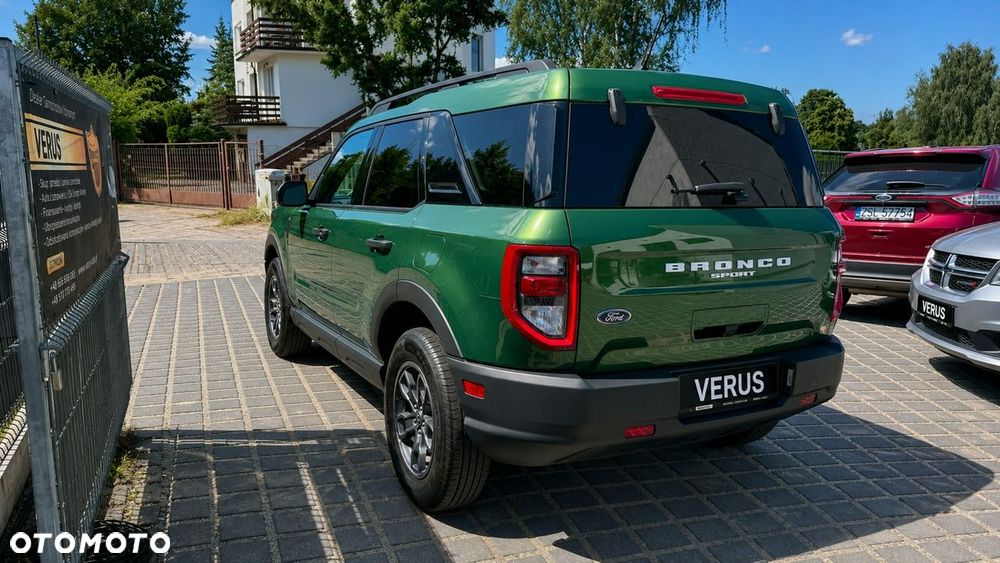 Ford Bronco - 6