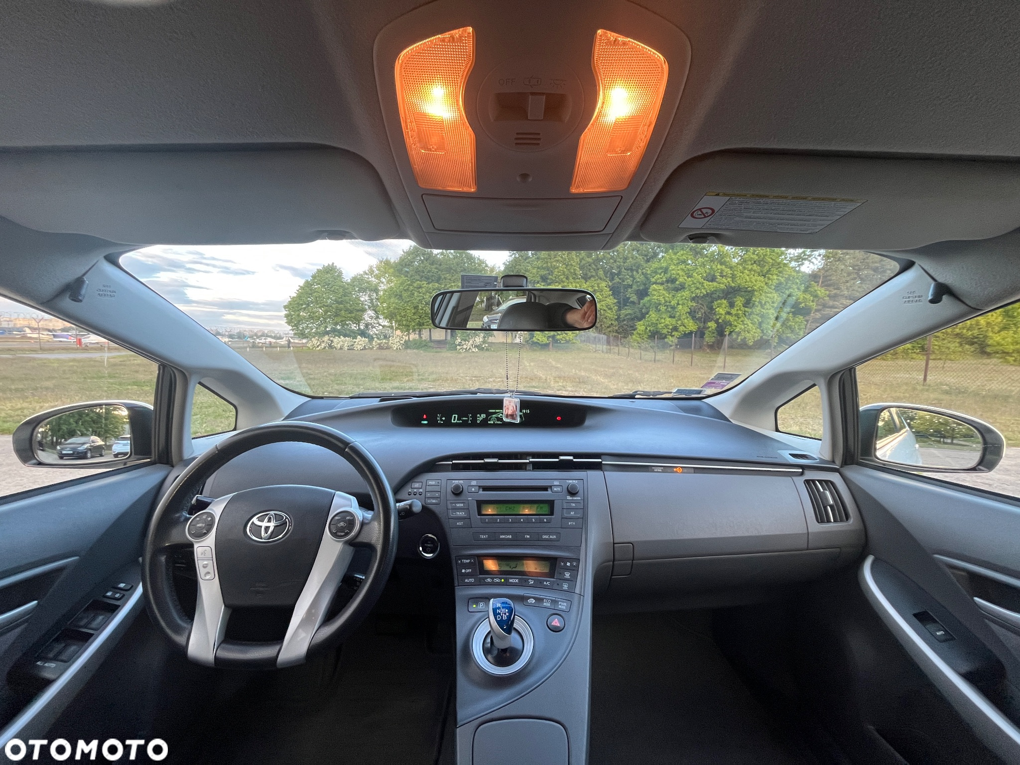 Toyota Prius 1.8 HSD Premium - 20