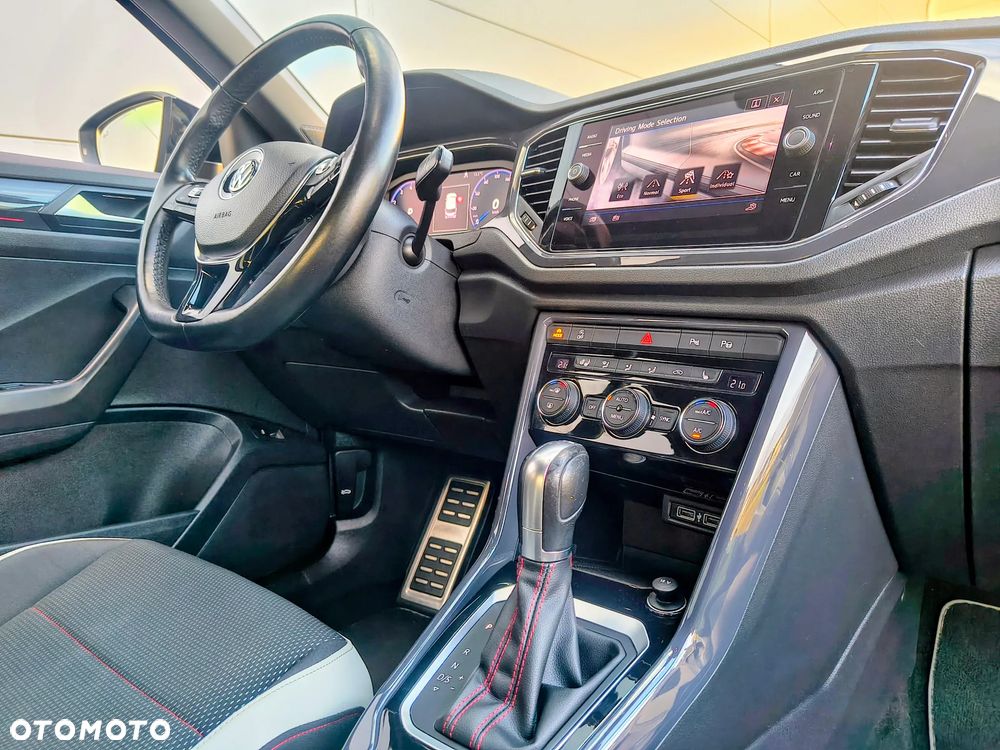 Volkswagen T-Roc - 22