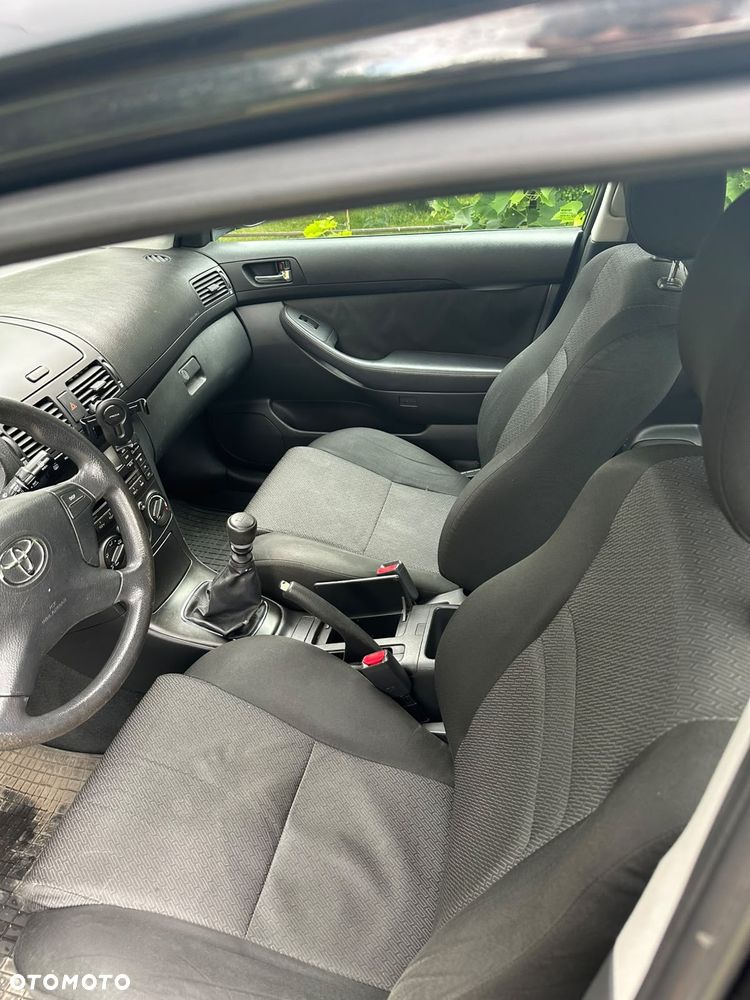 Toyota Avensis 2.0 D-4D Luna - 6