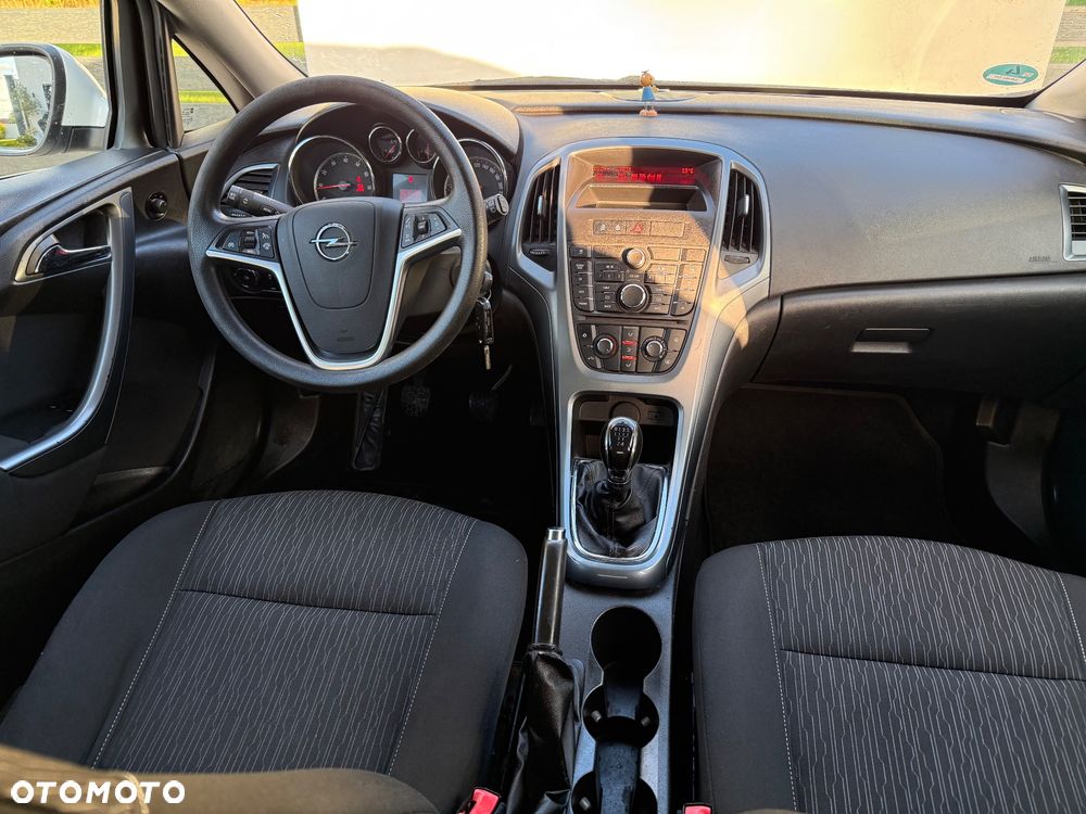 Opel Astra - 16