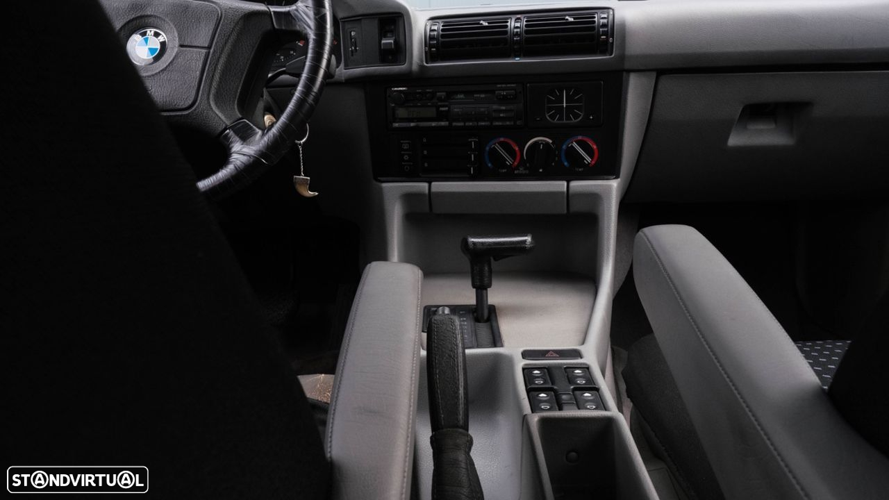 BMW 520 - 18