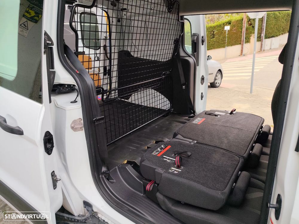 Ford Transit Connect - 15
