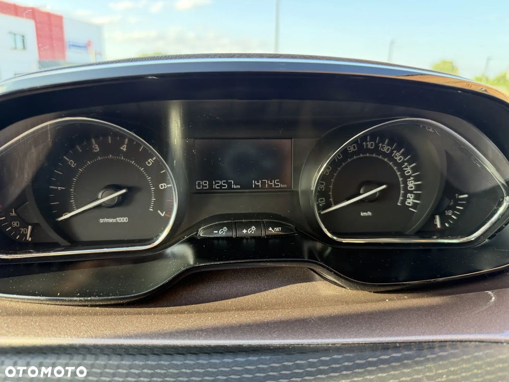 Peugeot 2008 120 VTI Automatik Active - 7