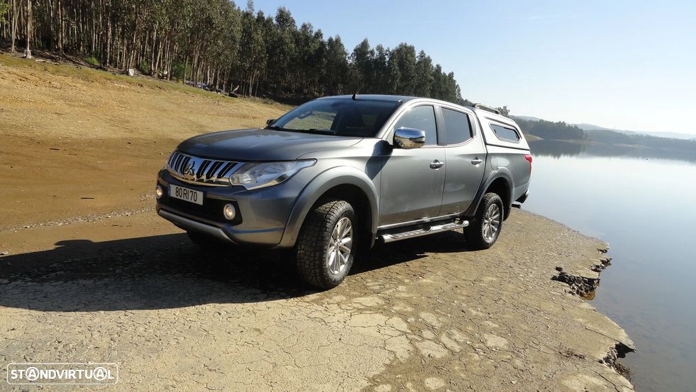 Mitsubishi L200 2.4 DI-D CD Invite 4WD - 2