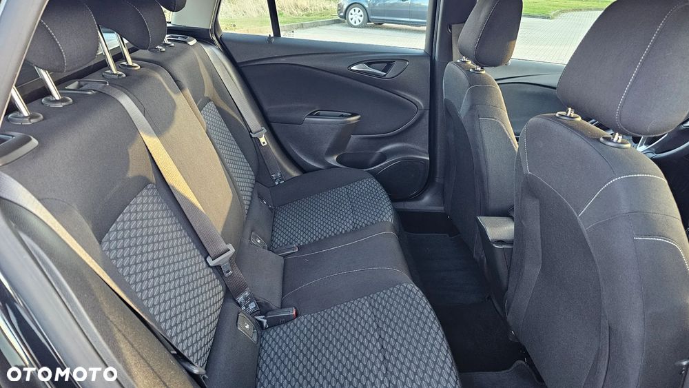 Opel Astra 1.4 Turbo Business - 16
