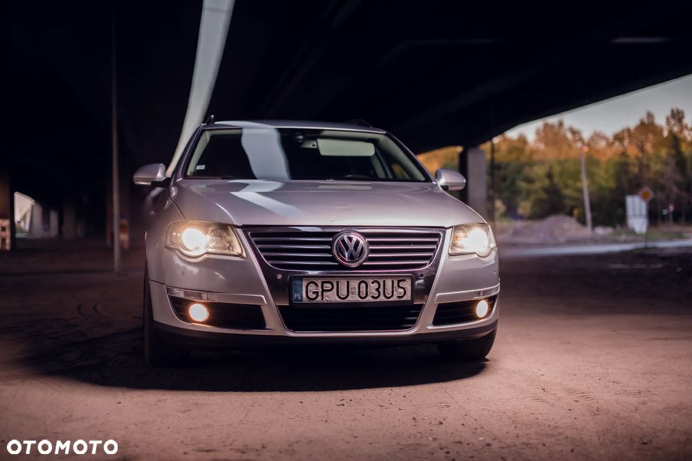 Volkswagen Passat 2.0 TDI Comfortline DSG - 1