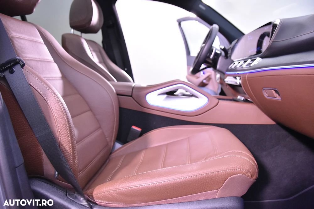 Mercedes-Benz GLS - 12