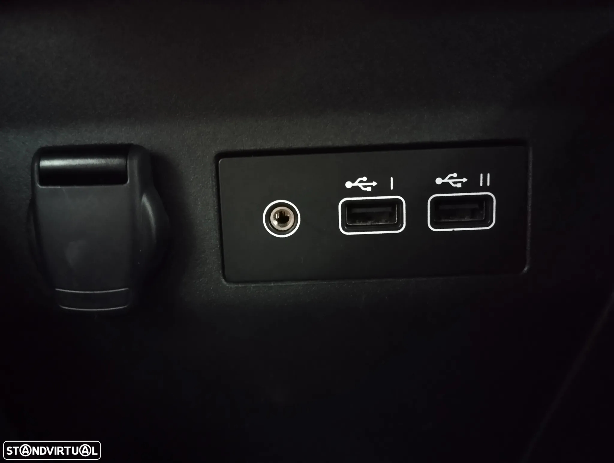 Renault Clio 1.0 TCe Evolution - 38