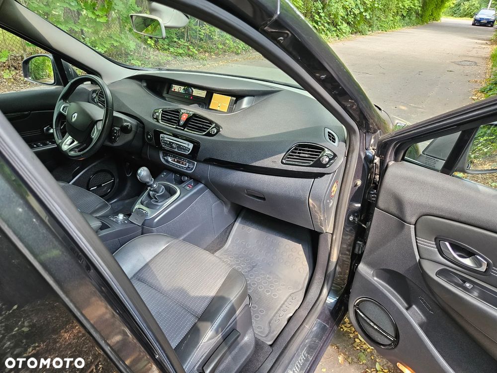 Renault Grand Scenic TCe 130 Bose Edition - 11