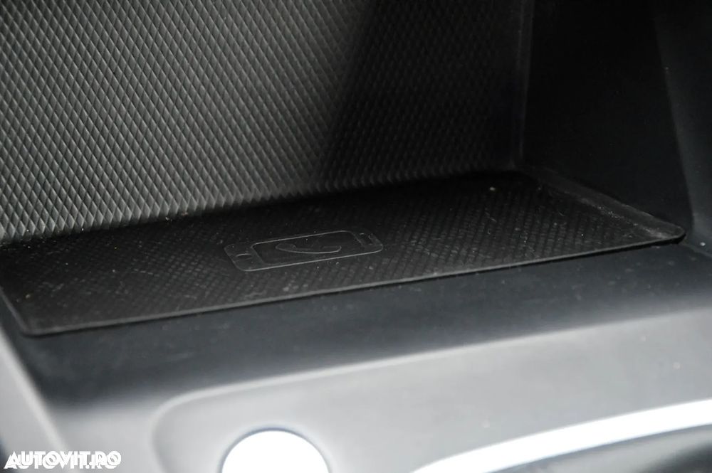 Volkswagen Golf - 11