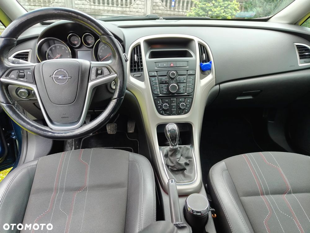 Opel Astra 1.4 - 13