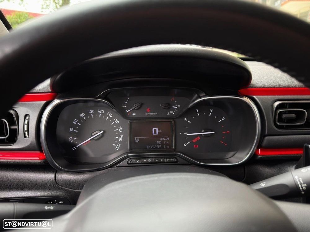 Citroën C3 1.2 PureTech Feel - 17