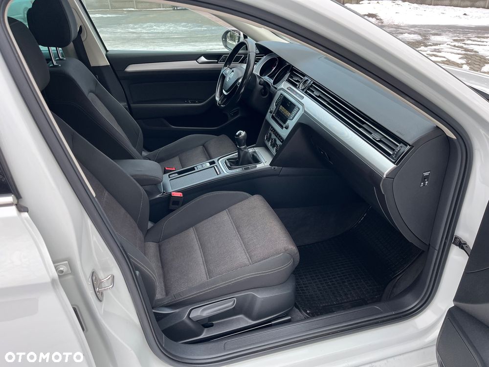 Volkswagen Passat 2.0 TDI (BlueMotion Technology) Comfortline - 6