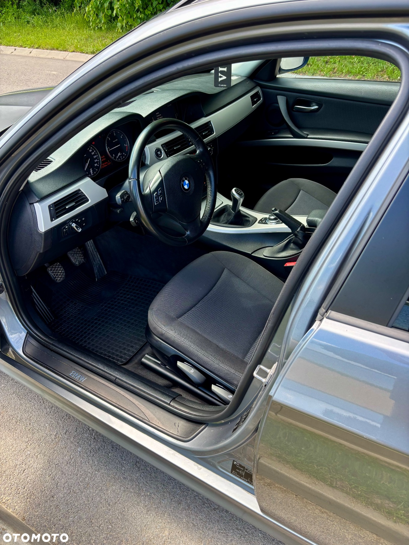 BMW Seria 3 318d DPF Touring - 5