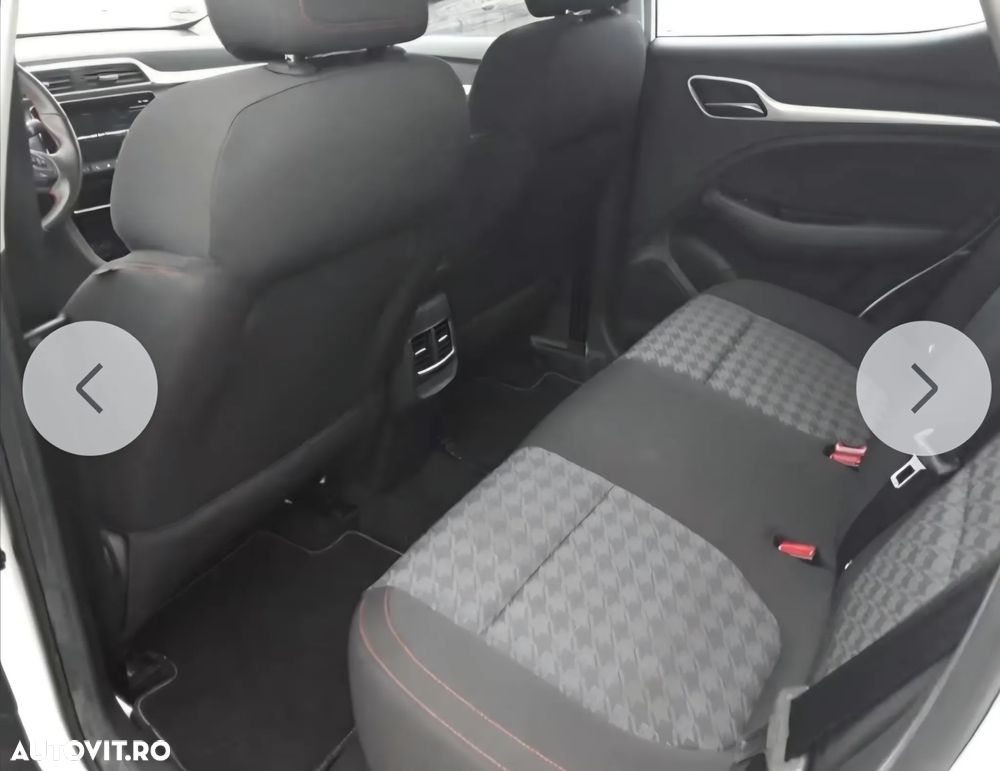 MG ZS EV Standard Luxury - 6