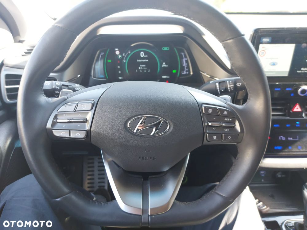 Hyundai IONIQ - 27