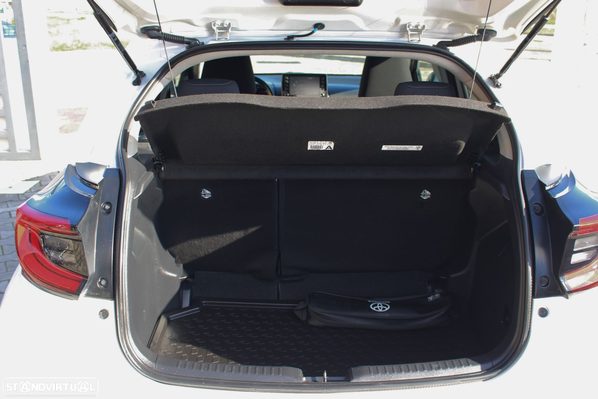 Toyota Yaris 1.5 HDF Exclusive - 39