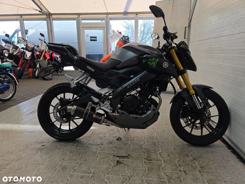 Yamaha MT - 22