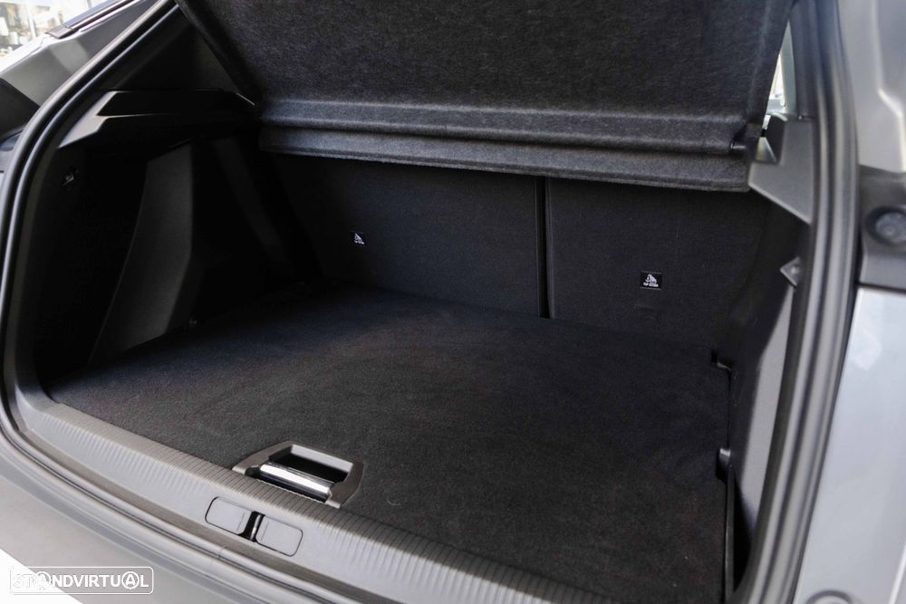 Peugeot 2008 1.5 BlueHDi Allure - 19