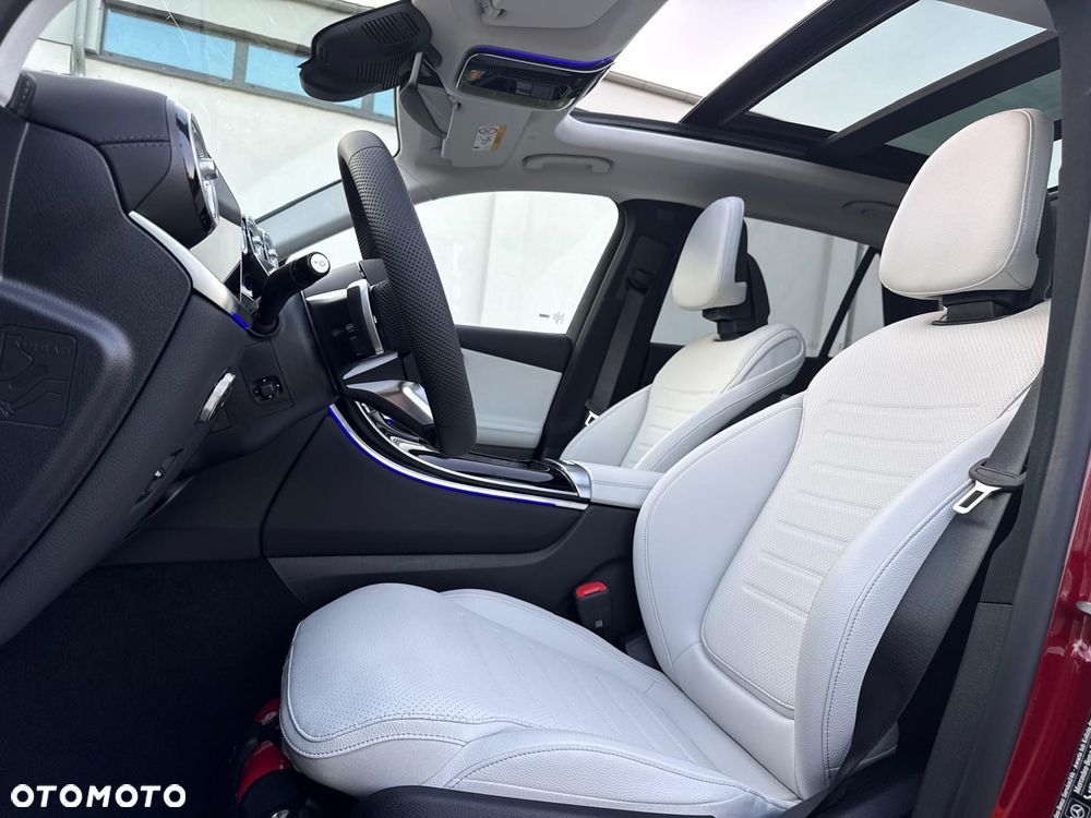 Mercedes-Benz GLC - 13