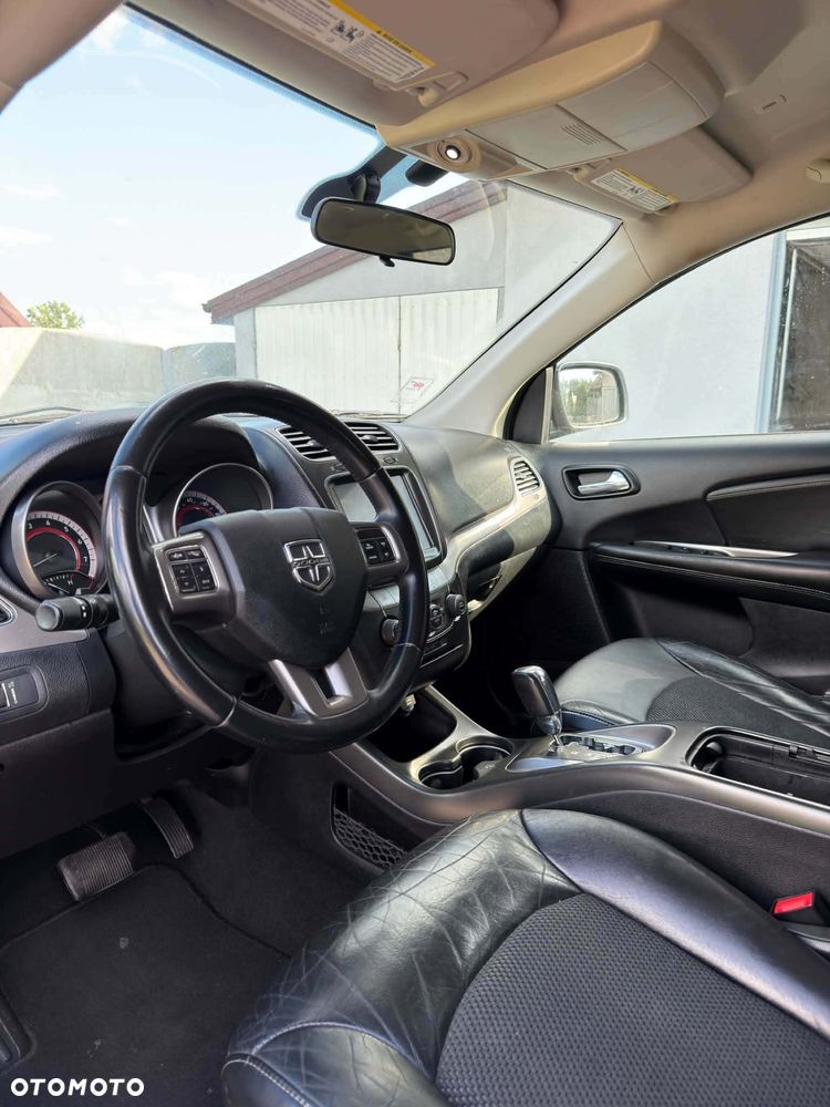 Dodge Journey - 11