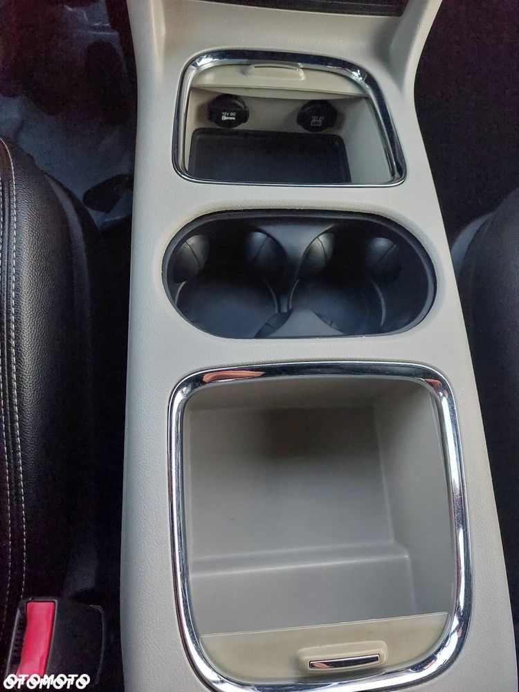 Dodge Grand Caravan - 14
