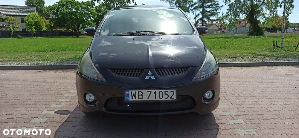 Mitsubishi Grandis - 8