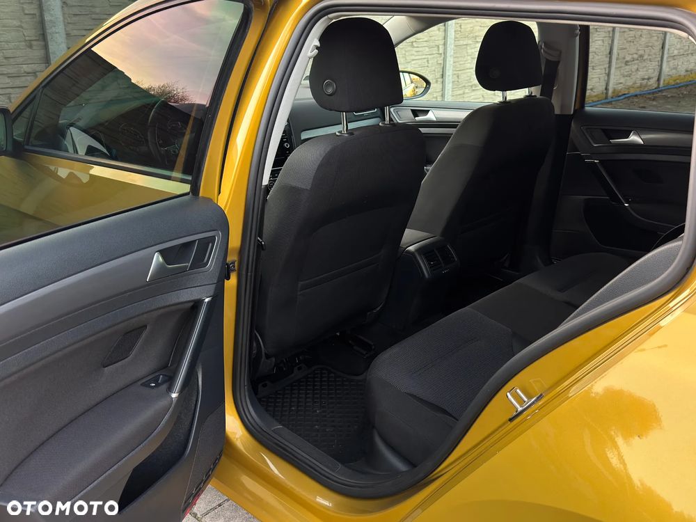 Volkswagen Golf 1.4 TSI BMT Comfortline - 20