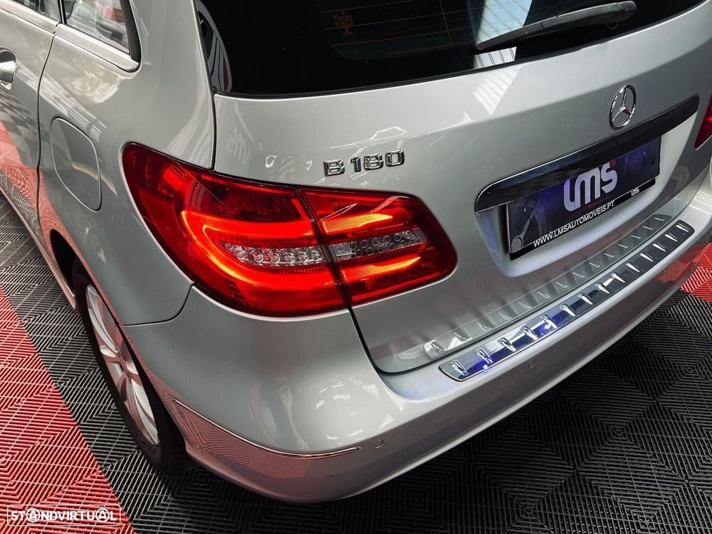 Mercedes-Benz B 180 d Style - 14
