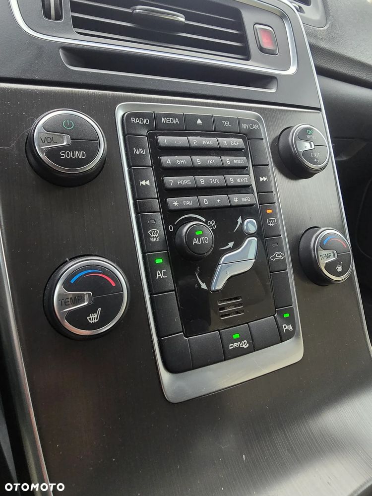 Volvo V60 DRIVe Kinetic - 27