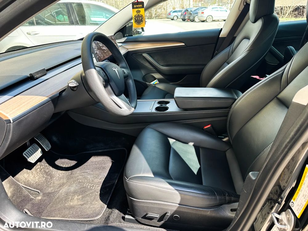 Tesla Model 3 Langstreckenbatterie Allradantrieb Dual Motor - 8