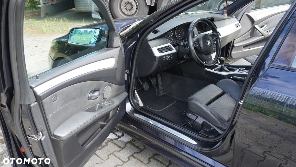 BMW Seria 5 520d - 11