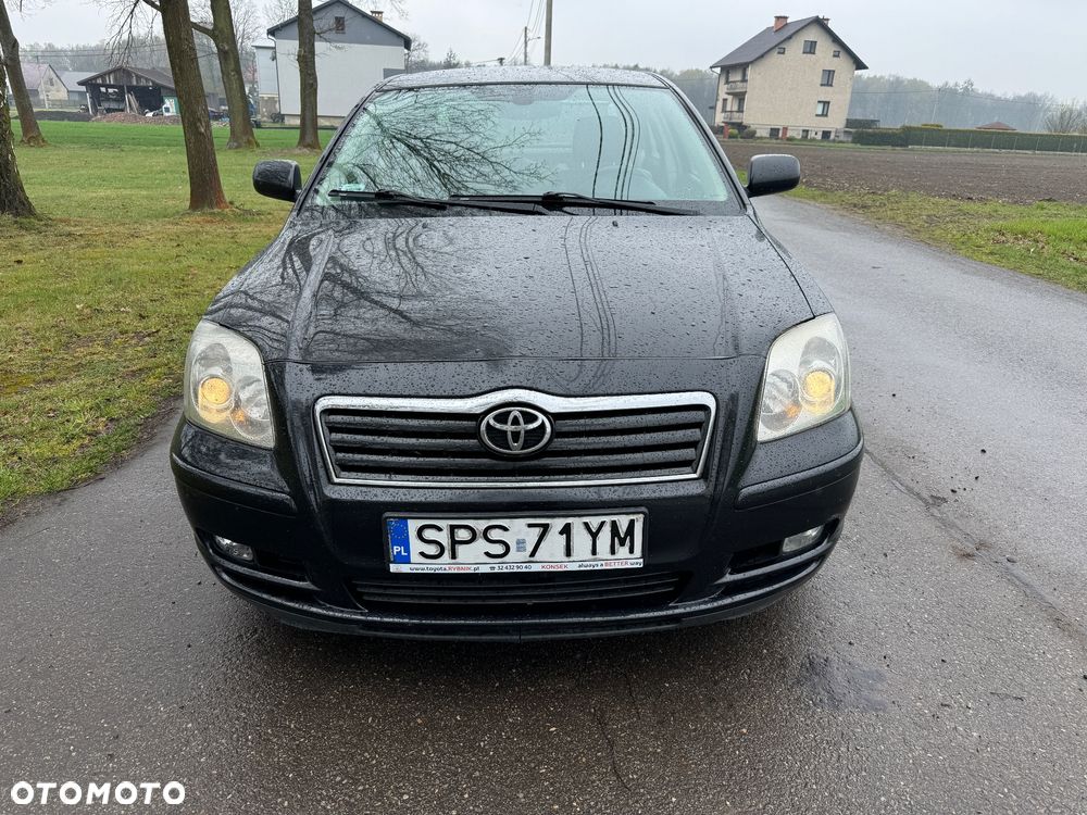 Toyota Avensis 2.0 D-4D Prestige - 2