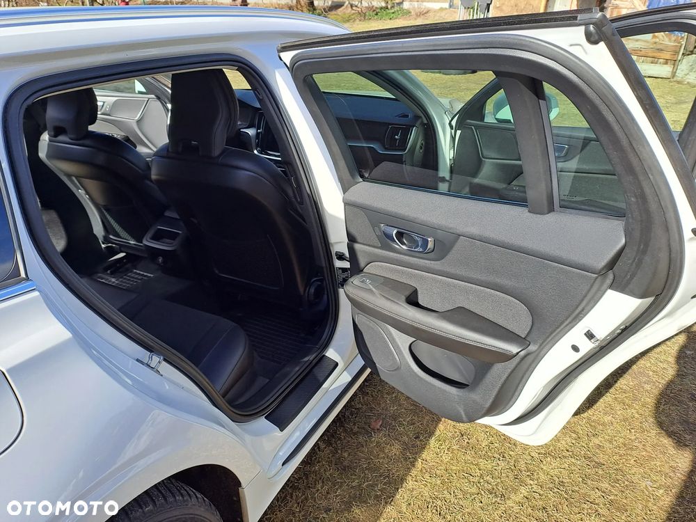 Volvo V60 D4 Geartronic Momentum Pro - 14
