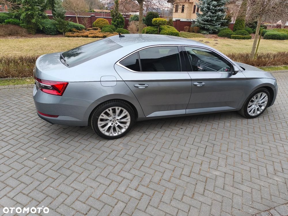 Skoda Superb 2.0 TDI SCR Style DSG - 7