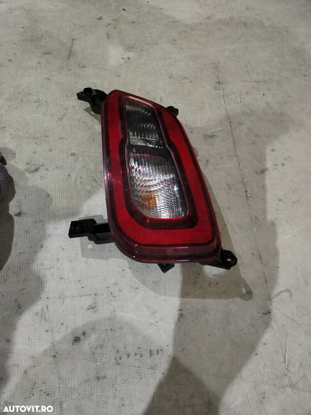 Lampa stop dreapta, Hyundai Kona Electric, 2018, 2019, 2020, 2021, 2022, 2023, cod origine OE 92406-K4000. - 2