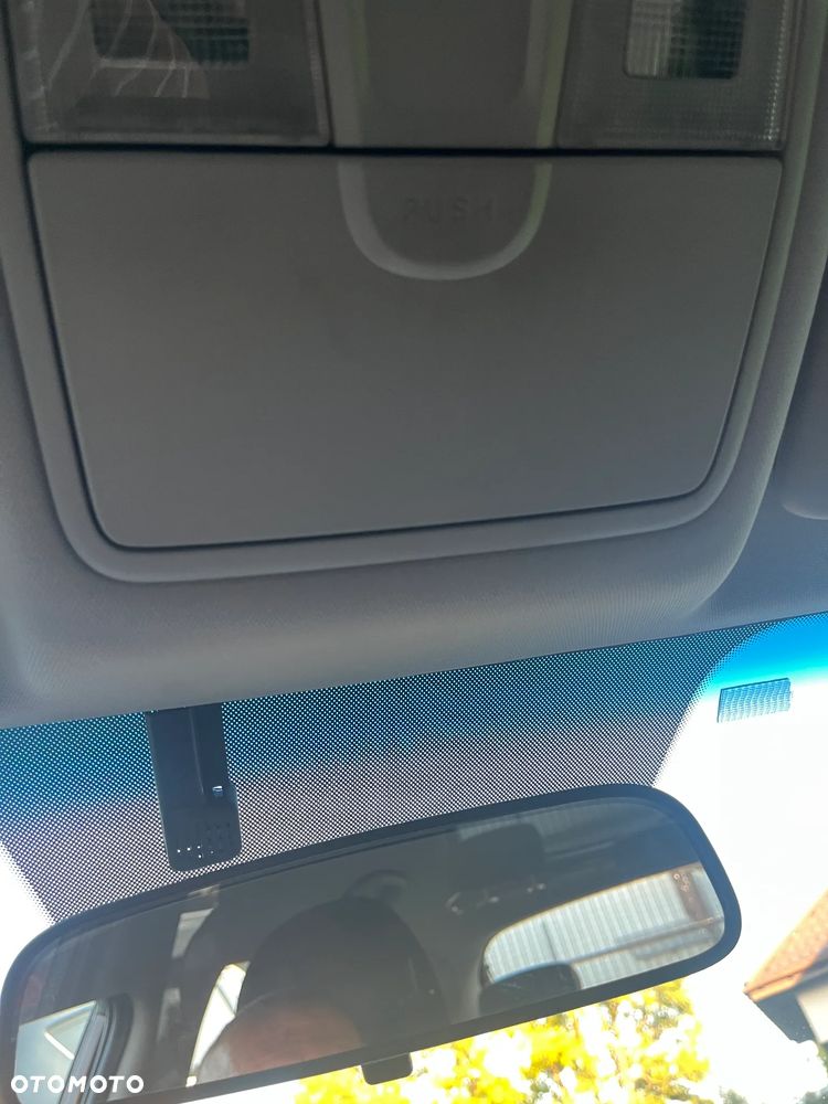 Kia Ceed - 27