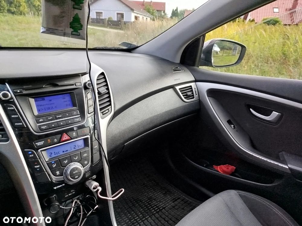 Hyundai i30 1.6 CRDi Premium - 3