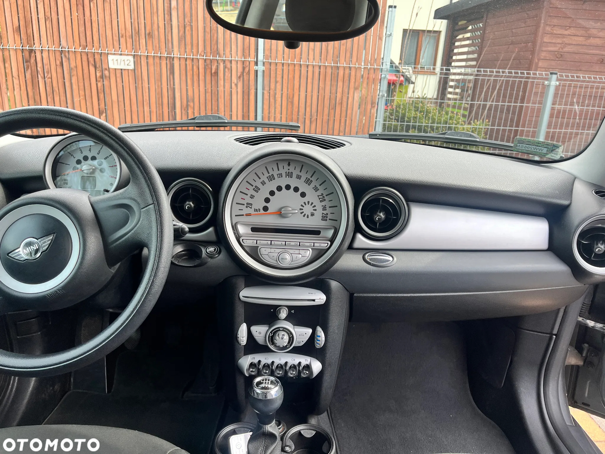 MINI ONE Standard - 12
