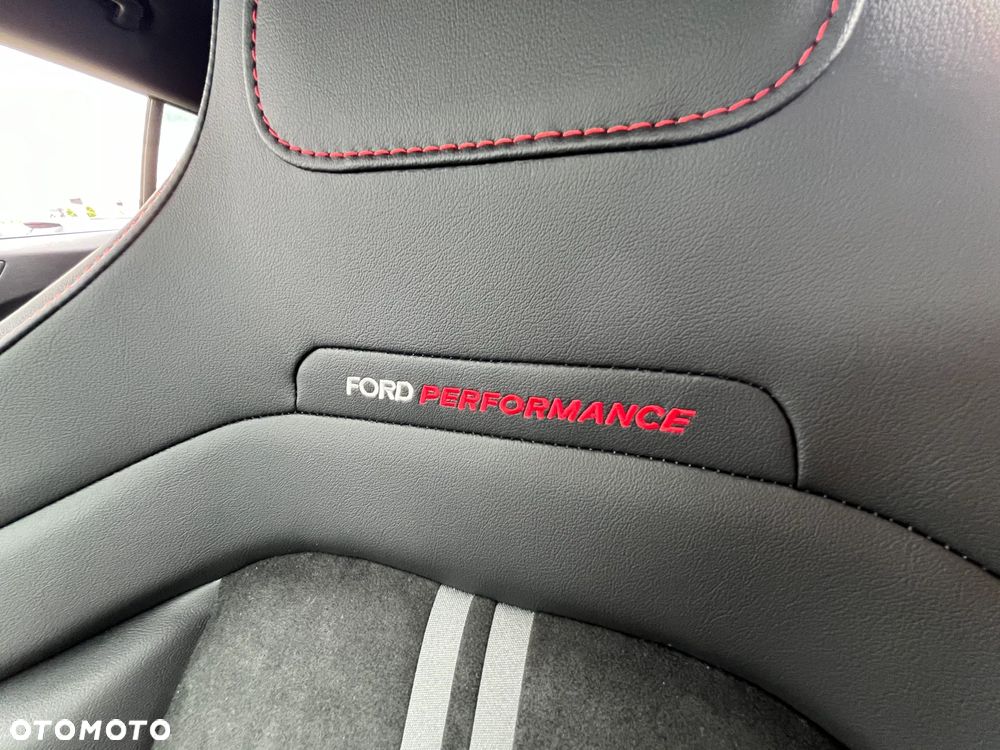 Ford Focus 2.3 EcoBoost ST X - 34