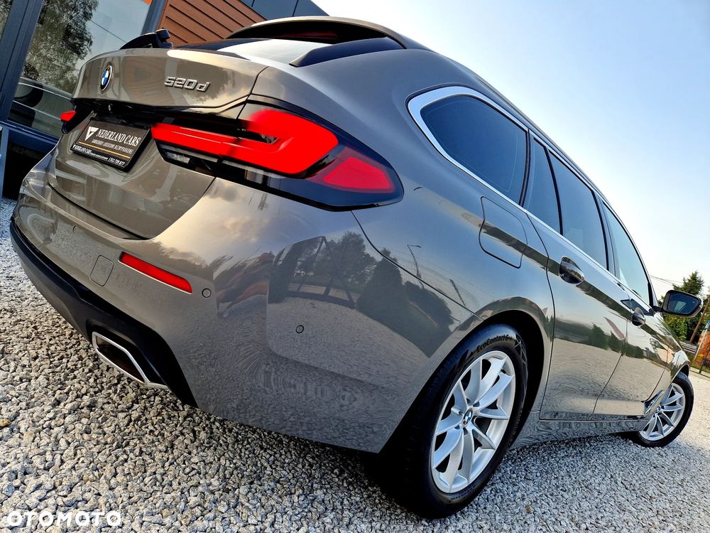 BMW Seria 5 520d Touring - 31