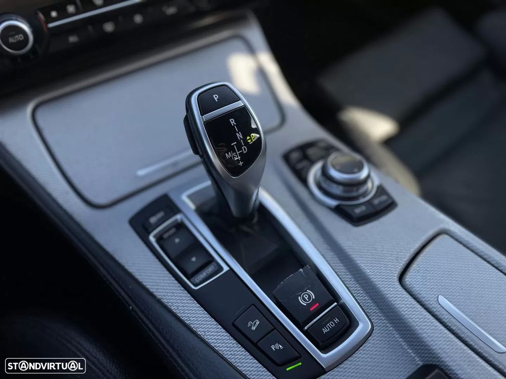 BMW 535 d xDrive Pack M Auto - 36